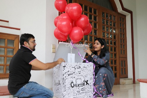 Helium Balloon Box Delivery in Delhi