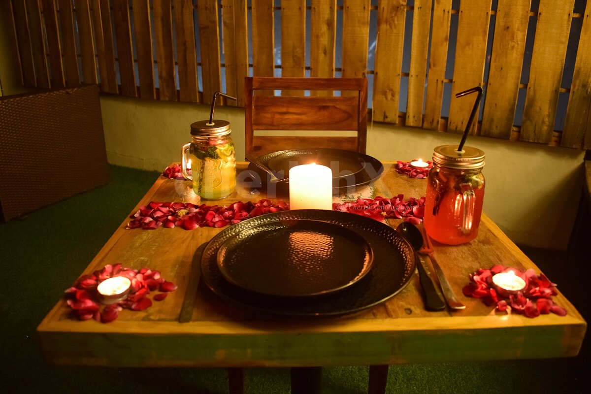 3 course Candlelight dinner in a garden setting in delhi with romantic
