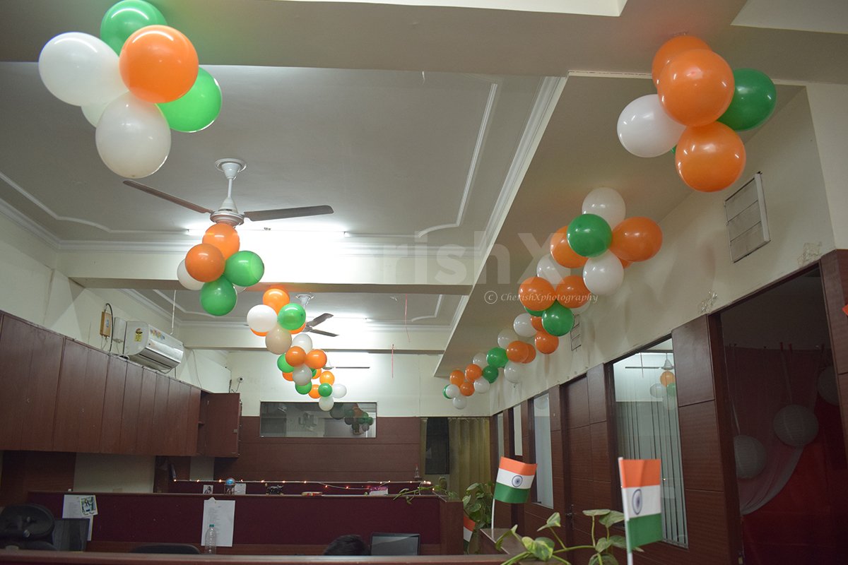 Independence Day Special Office Decoration With Balloons Kites Flags 