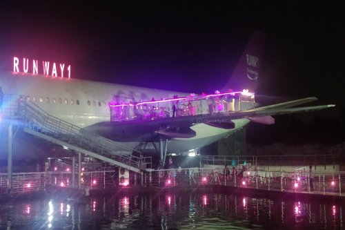 Candlelight Dinner on Aircraft Wings in Delhi