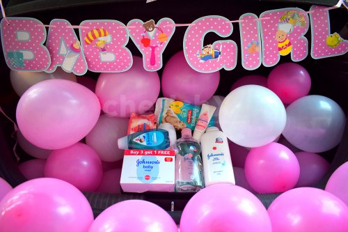 Celebrate the beginning of new life by having this adorable car boot decor.