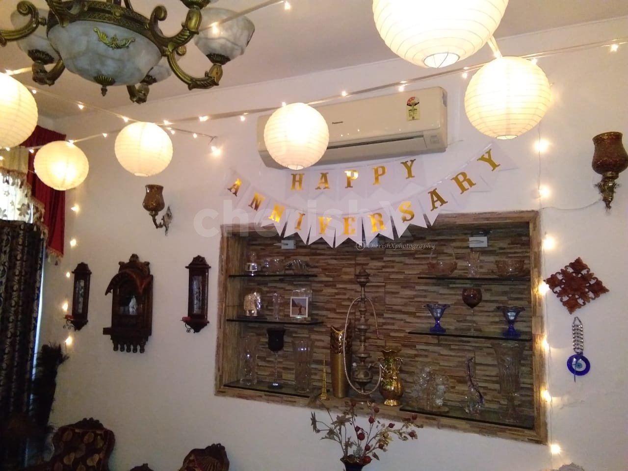 A beautifully decorated room with Lanterns for birthday or anniversary.