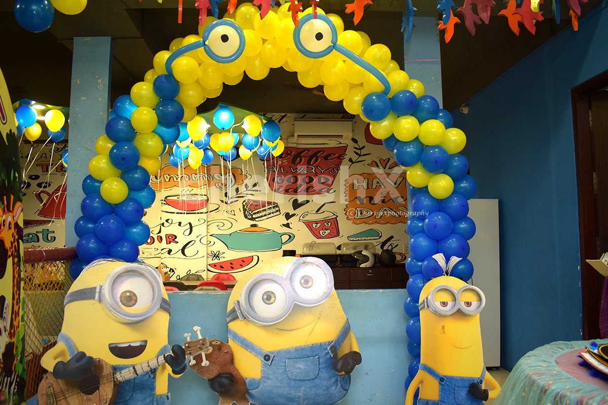 Minion Birthday Theme Balloon Decoration At Home For Kids In