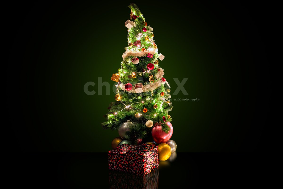 A Christmas Tree Decoration Kit by CherishX for your home.