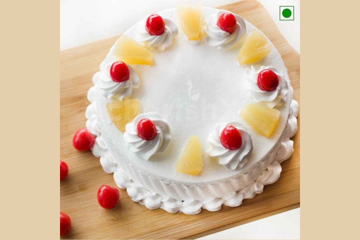 Fresh pineapple cake delivered at your doorstep