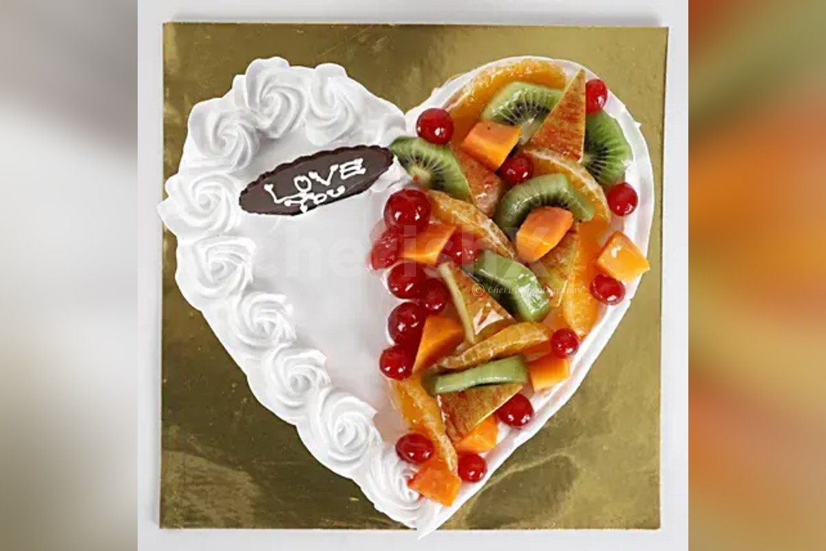 Order Heart Shape Vanilla Fruit Cake Online Free Shipping in Delhi, NCR, Bangalore, Jaipur