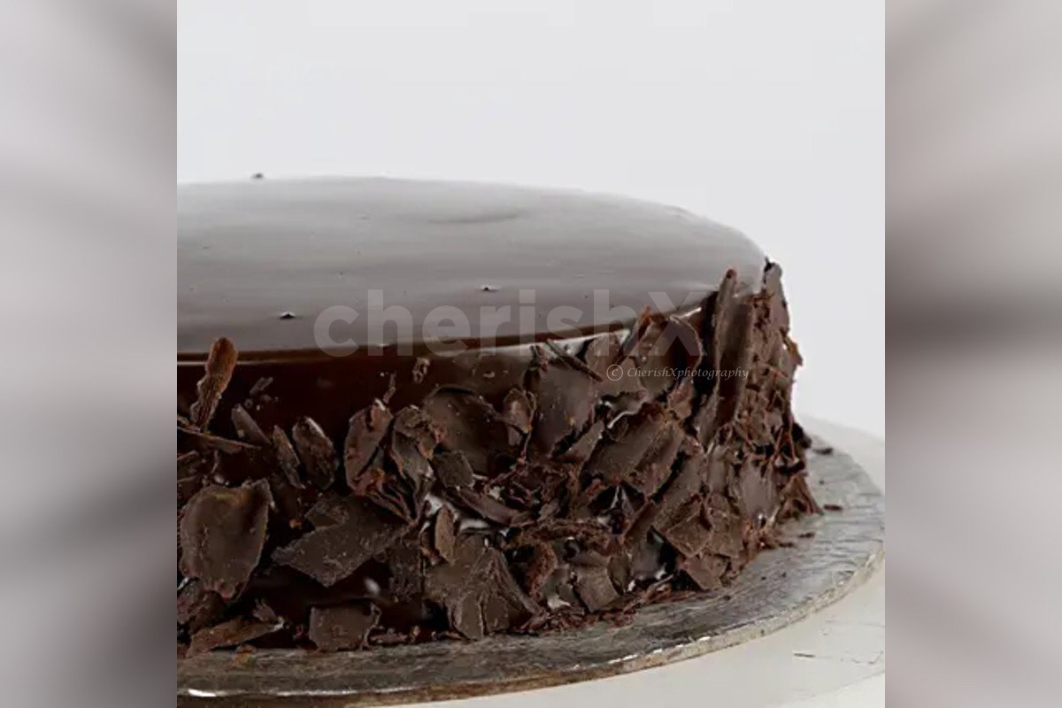500 gms Belgian chocolate cream cake
