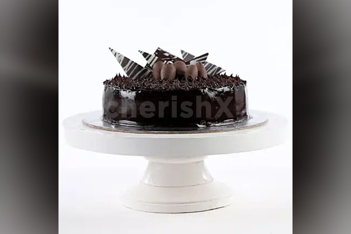 Order heart shape Brownie Chocolate Cream cake online Free Shipping in