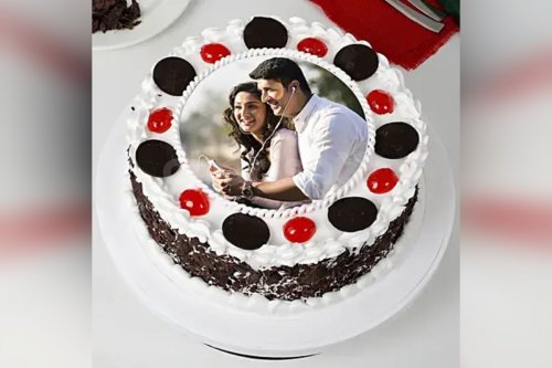 Black Forest photo cake delivered at home