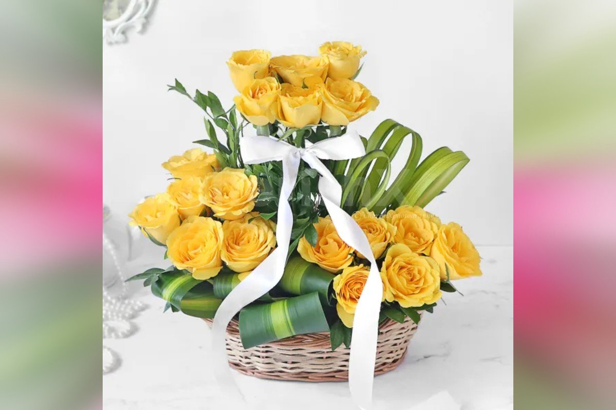 Buy Yellow Roses arrangement Online and get it delivered for free