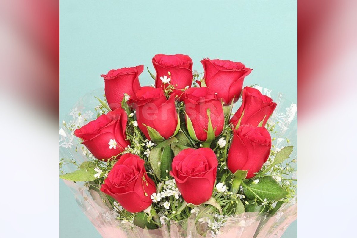 10 red roses bouquet online delivery