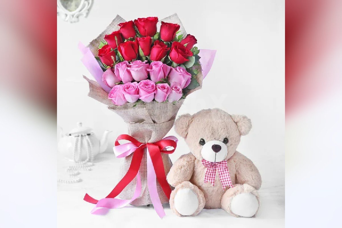 20 roses with a teddy bouquet