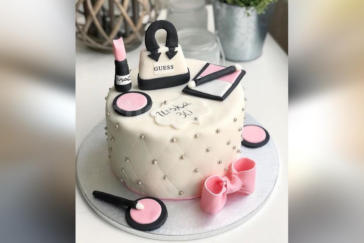 Tasty Designer Cake in Makeup Theme Delivered in Delhi, Bangalore