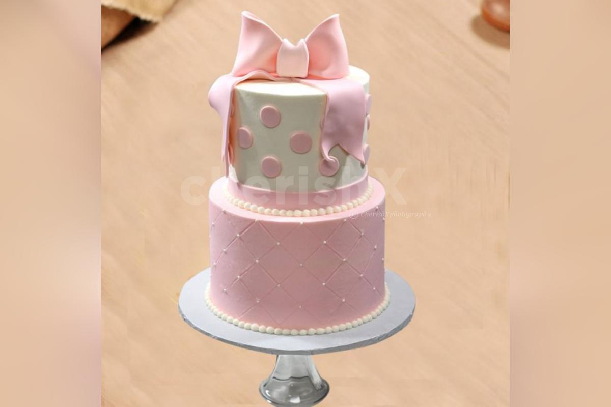 Order This Sweet Bow Tie Fondant Cake, Online Free Shipping in Delhi