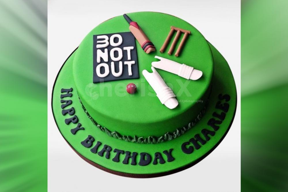 MFC Cricket Theme Cake - Bakers On Wheel | #1 Homebakers Platform