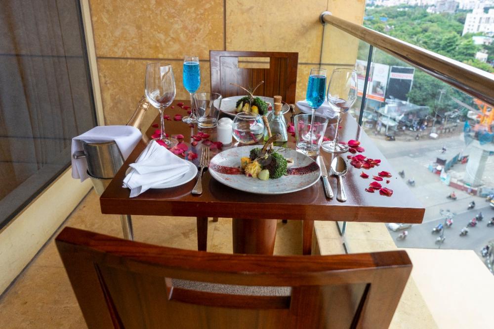 Lunch or dinner at Hyatt with stay in a suite by Cherishx