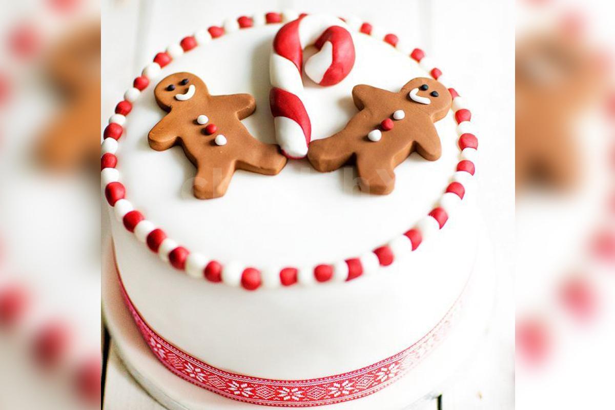 Gingerbread Cake with Cream Cheese Frosting | Novice Chef