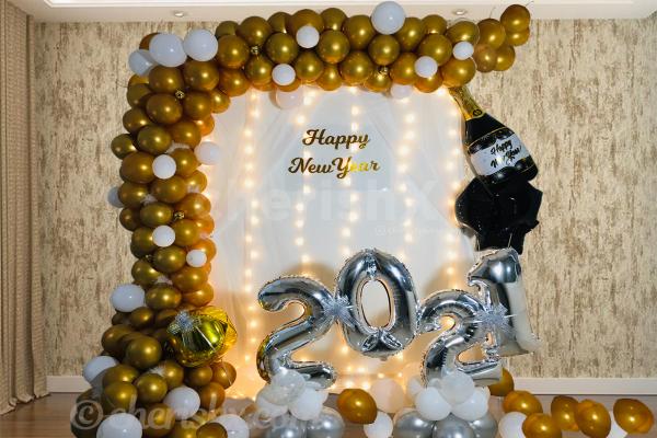 Have an amazing experience with CherishX's Premium New Year Gold Decor!