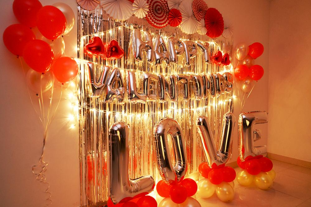 Happy Valentine's Love Decor