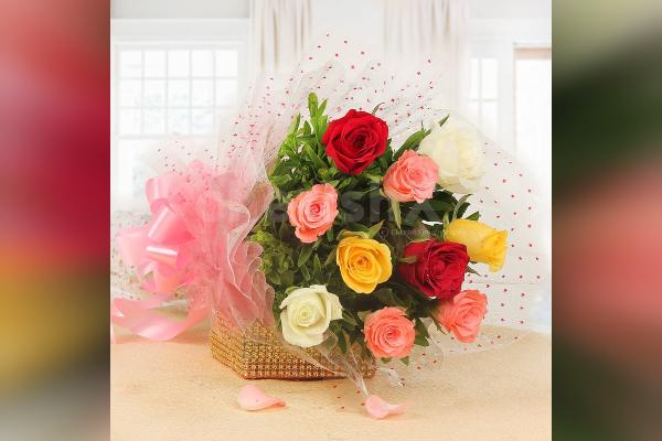 10 Mixed Roses in cellophane Bouquet