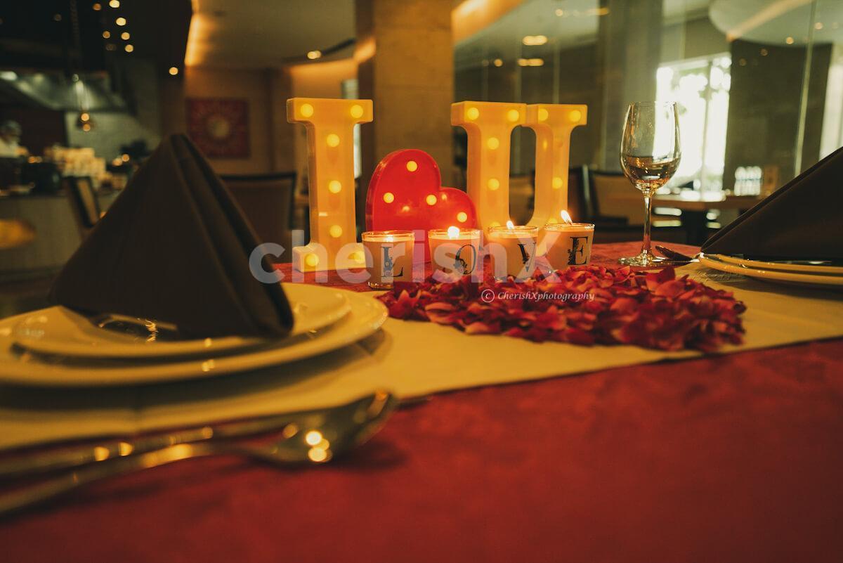 A romantic lunch date by Radisson Udyog Vihar, Gurgaon Delhi NCR