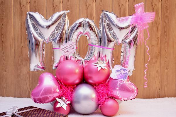 Book a surprisingly lovely Mother's Day Gift Idea- a balloon Bouquet for your mother!
