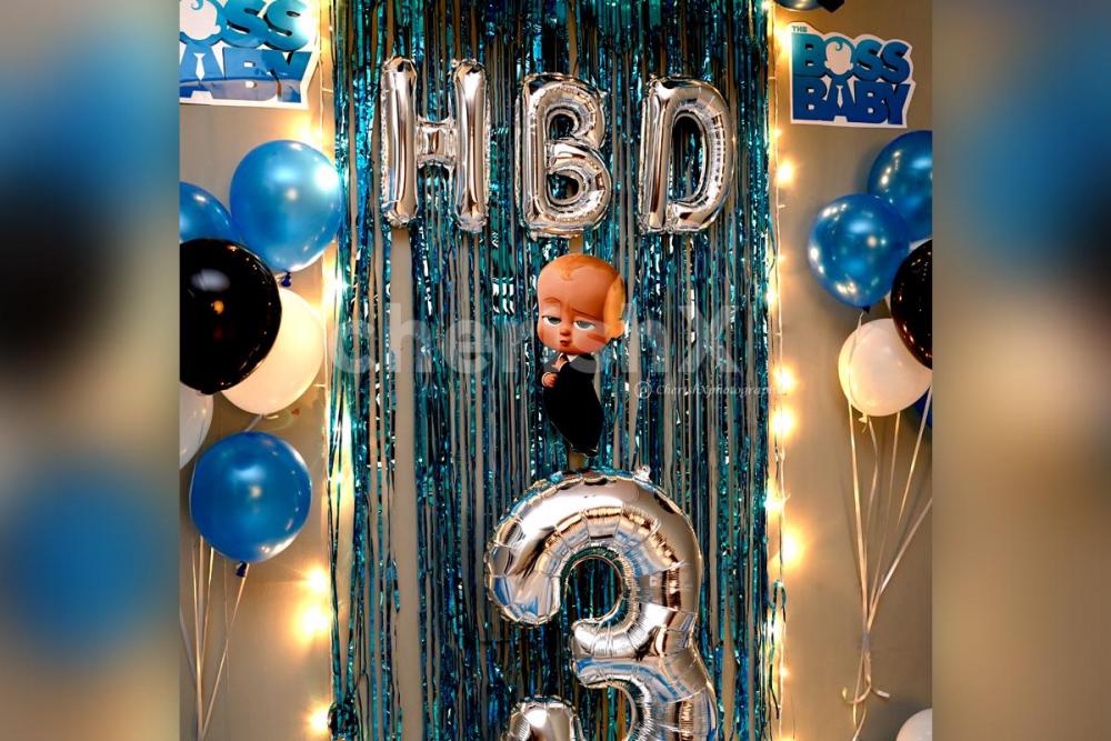 The Boss Baby Surprise Decor is specially curated to give surprise to your child!