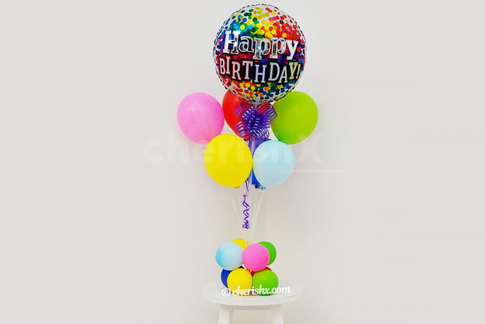 This Vibrant Balloon Bouquet Stand gives an alluring look to the whole venue.