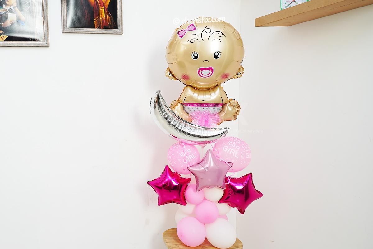 CherishX brings you this lovely welcome baby girl balloon stand to add charm to your decorations.