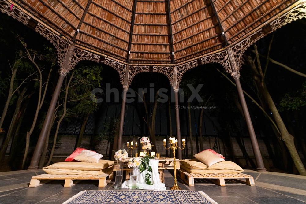 Private Gazebo Candle Light Dining