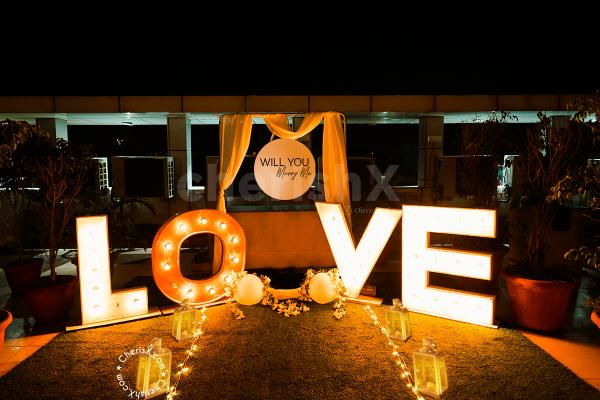 LOVE Pathway set up with Romantic Cabana for your proposal!