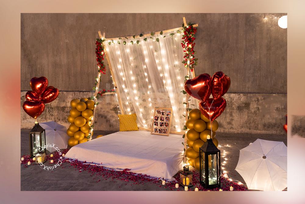 CherishX's Romantic Cabana Rooftop Proposal Decor is great for open spaces!