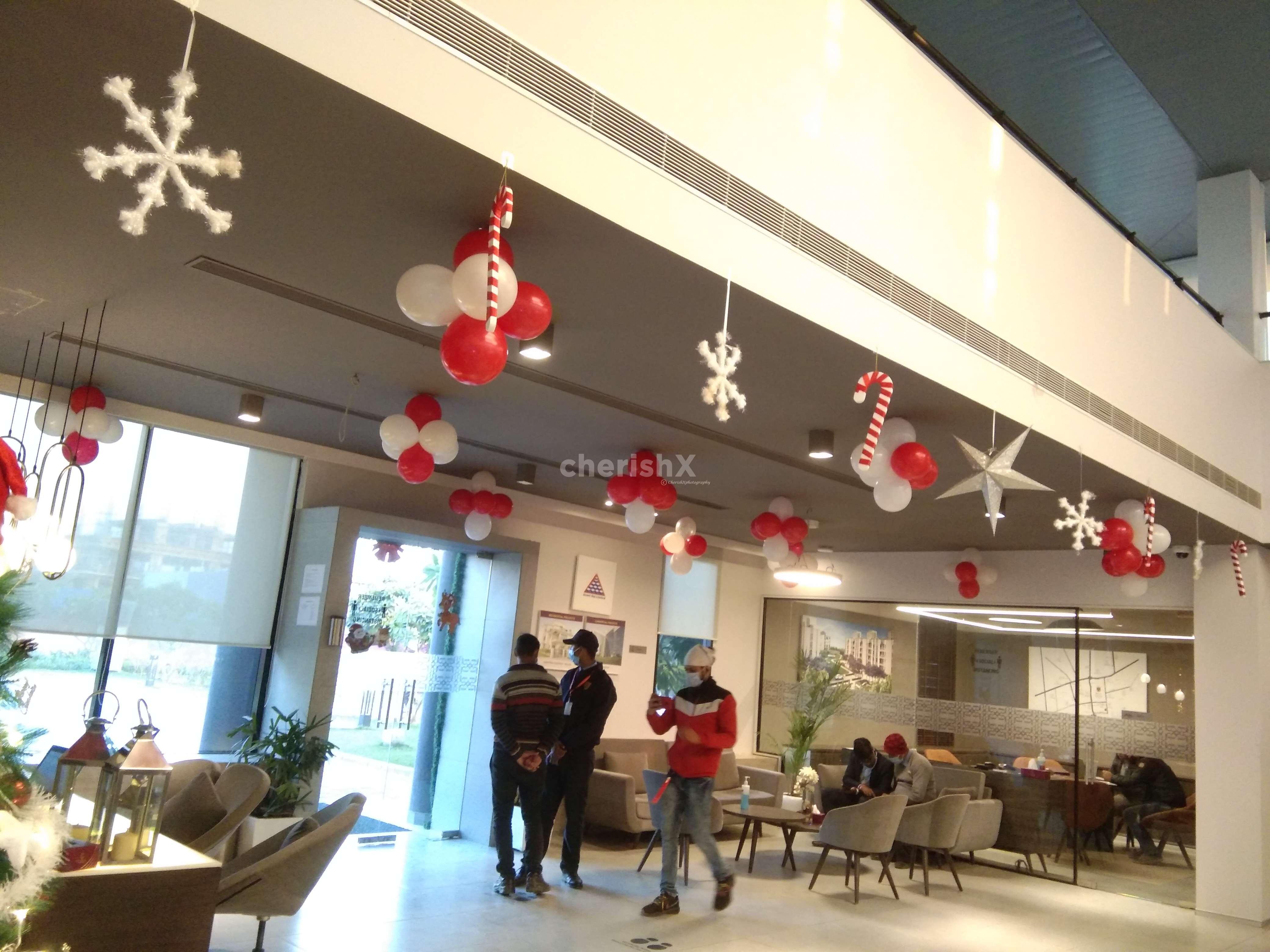 Homemade Christmas Decorations For The Office In India