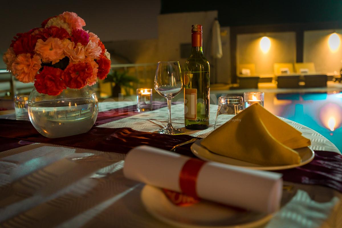 Poolside candlelight dinner by country inn on your anniversary or birthdays