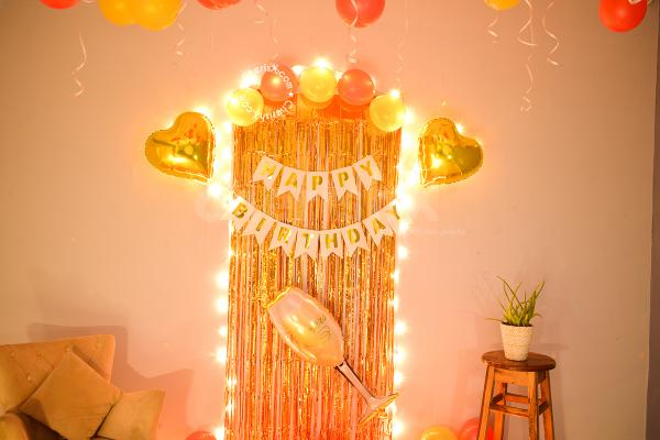 A Stylish Balloon Decoration to Make Your Birthday Event Exquisite.