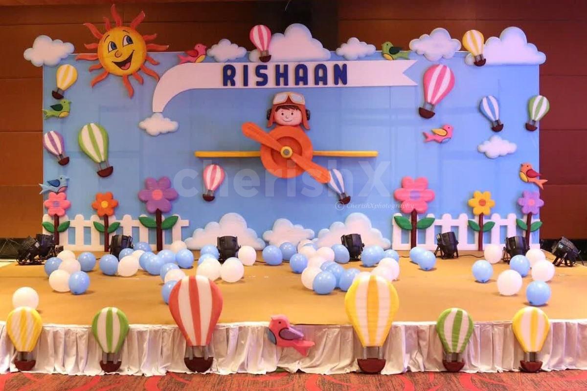 A Gorgeous Hot Air Balloon Theme Decor for your Kid's Birthday!