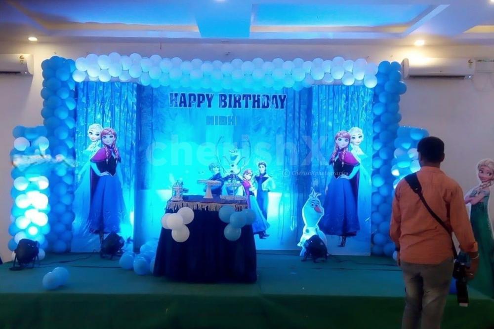A Beautiful Disney Frozen theme Decoration for your Baby Girl in Hyderabad  | Hyderabad