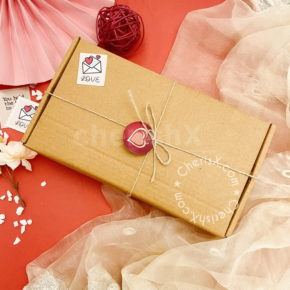 Surprise him or her with CherishX's Charming Key to My Heart Hamper on Valentine's Day.