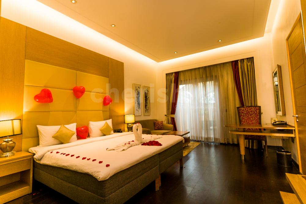 Make your special one feel more special with CherishX's Romantic Daycation at the Umrao in Delhi.