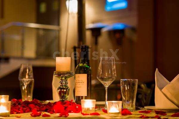 Make your partner feel special with CherishX's Picturesque Fountain Dinner Experience at the Luxurious Umrao in Delhi.