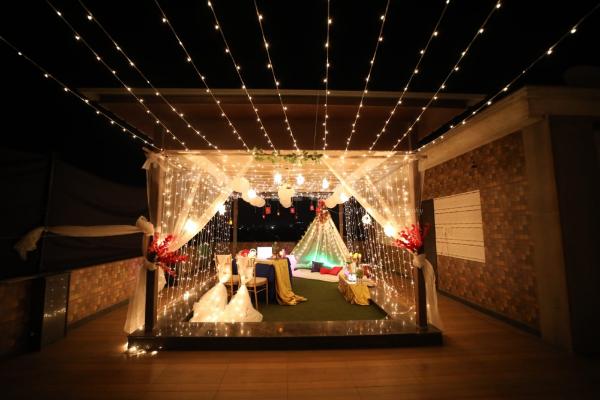 A Beautifully decorated Canopy Set up for couples.