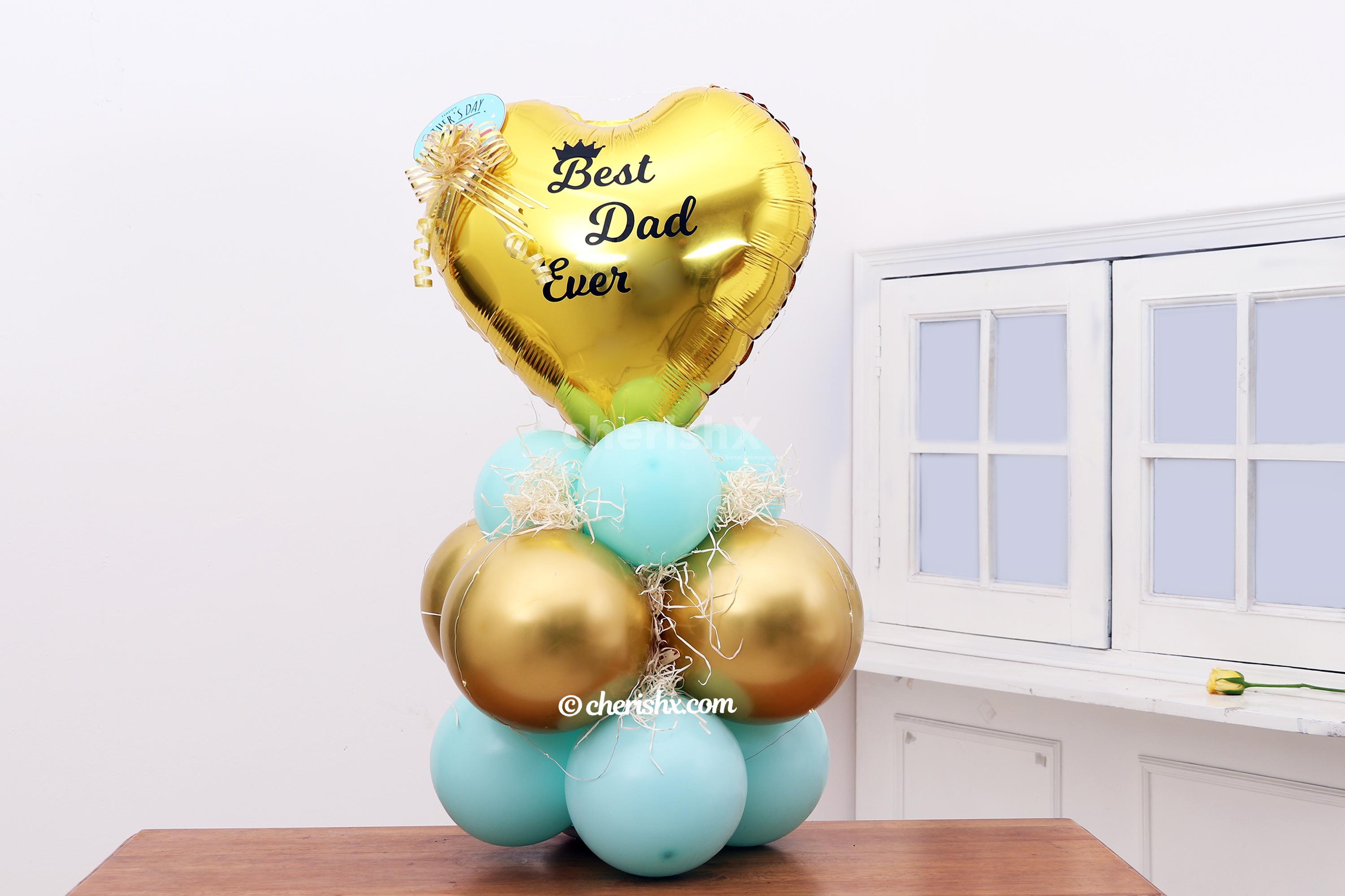 Happy Father's Day Message is also sticked to the heart-shaped Golden Foil Balloon.