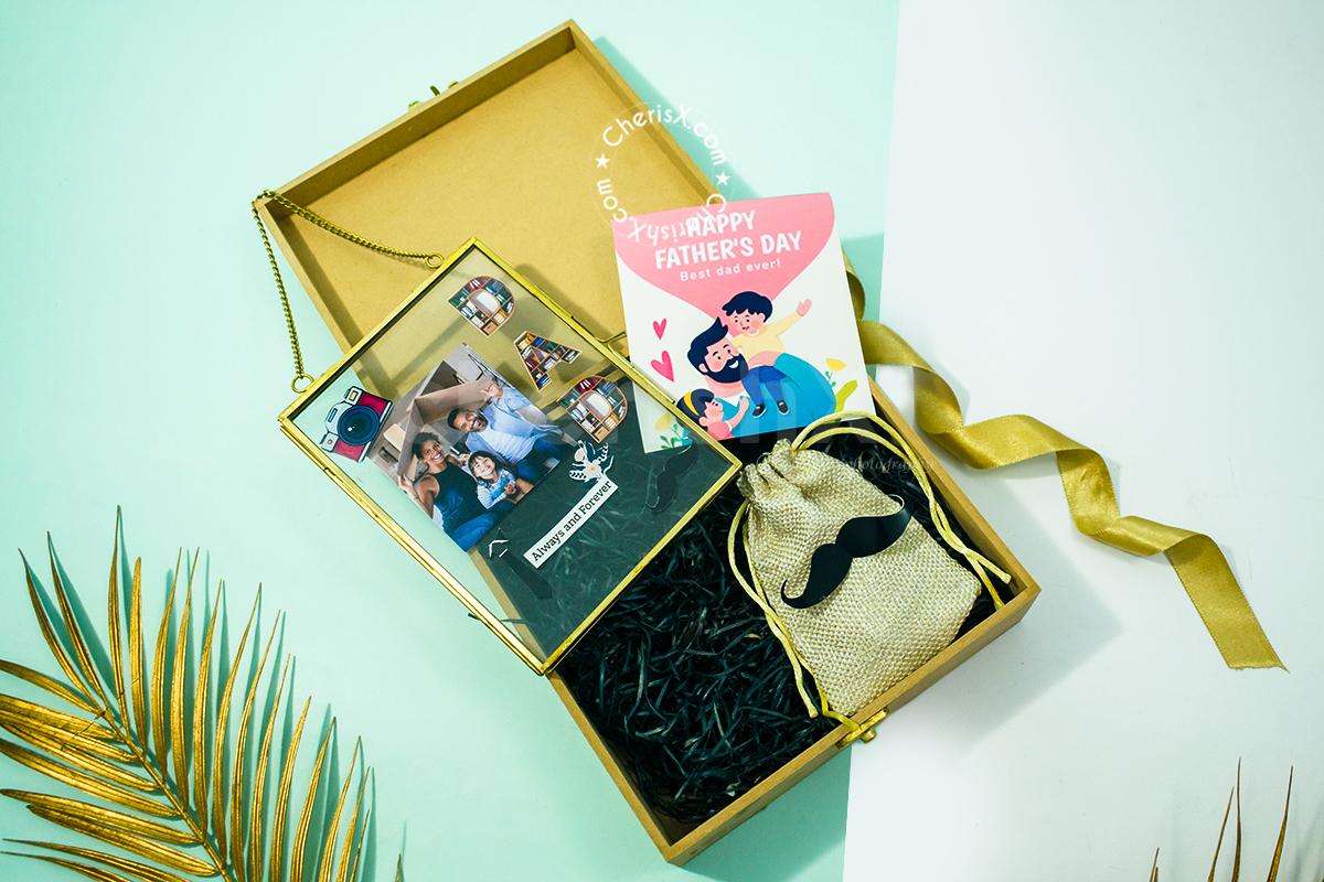 Make your Dad feel special with Vintage Dad Frame Box.