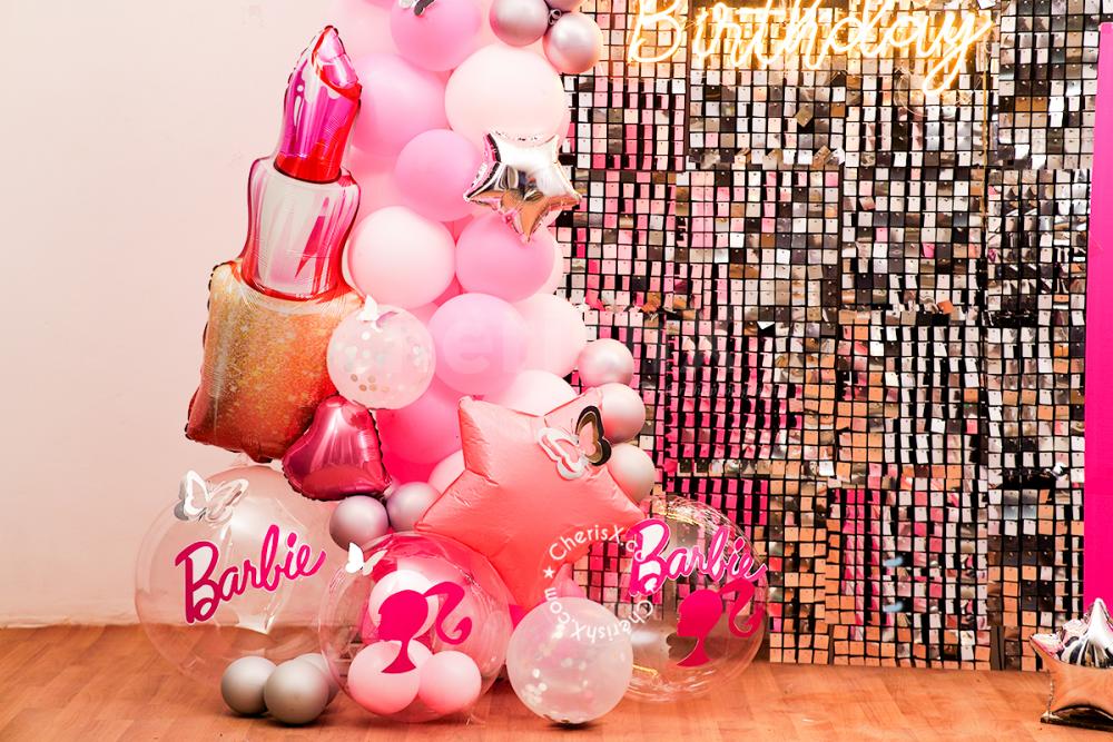 Surprise your princess with this gorgeous Silver Barbie Themed Decor!