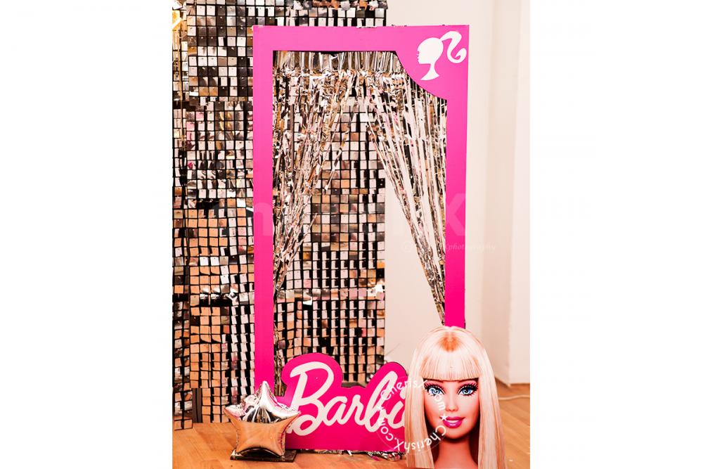 Plan a birthday party for your baby girl with this Silver Barbie Themed Decor.