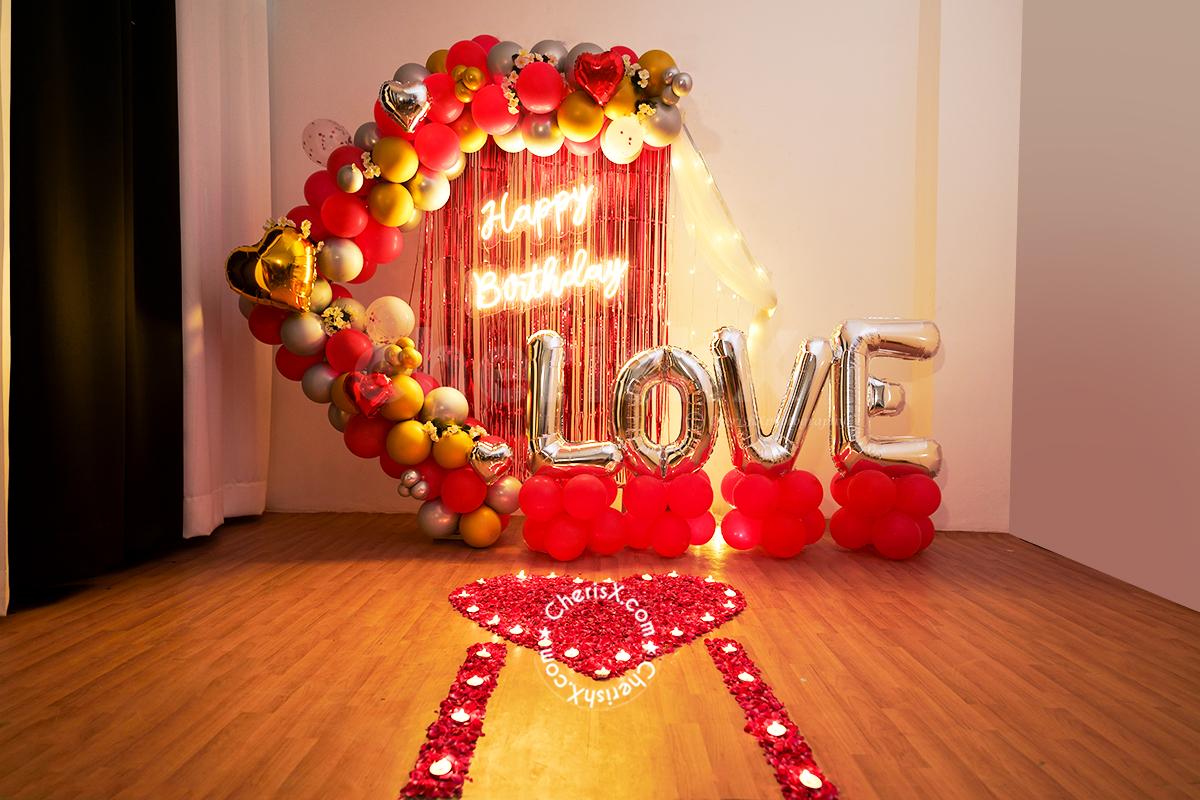A Gorgeous Romantic Birthday Decoration to Surprise your Partner ...