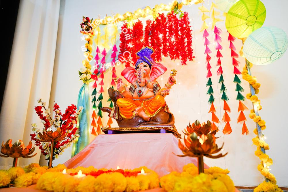 Ganesh Murti placed in the center of the Lantern Themed Decor by CherishX!