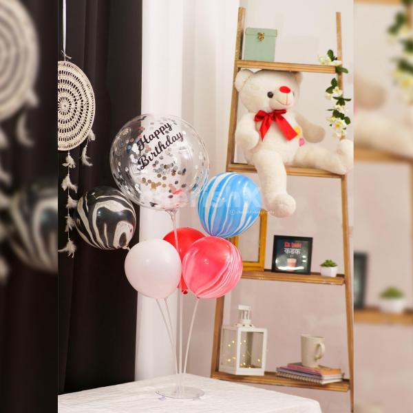 Mark the special day of your loved ones with a classic marble balloon bouquet