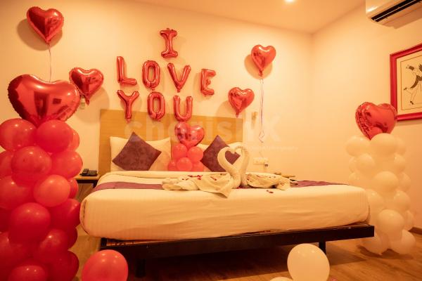 Romantic Stay near Delhi| Romantic Candle Light Dinner with Stay in ...