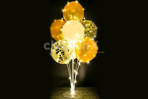 Bring sparkle and shine to your day with a pretty sparkle balloon bouquet.